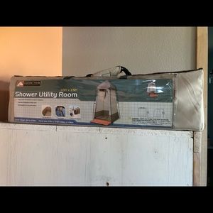 Ozark Trail shower Utility Room / Multi-Purpose